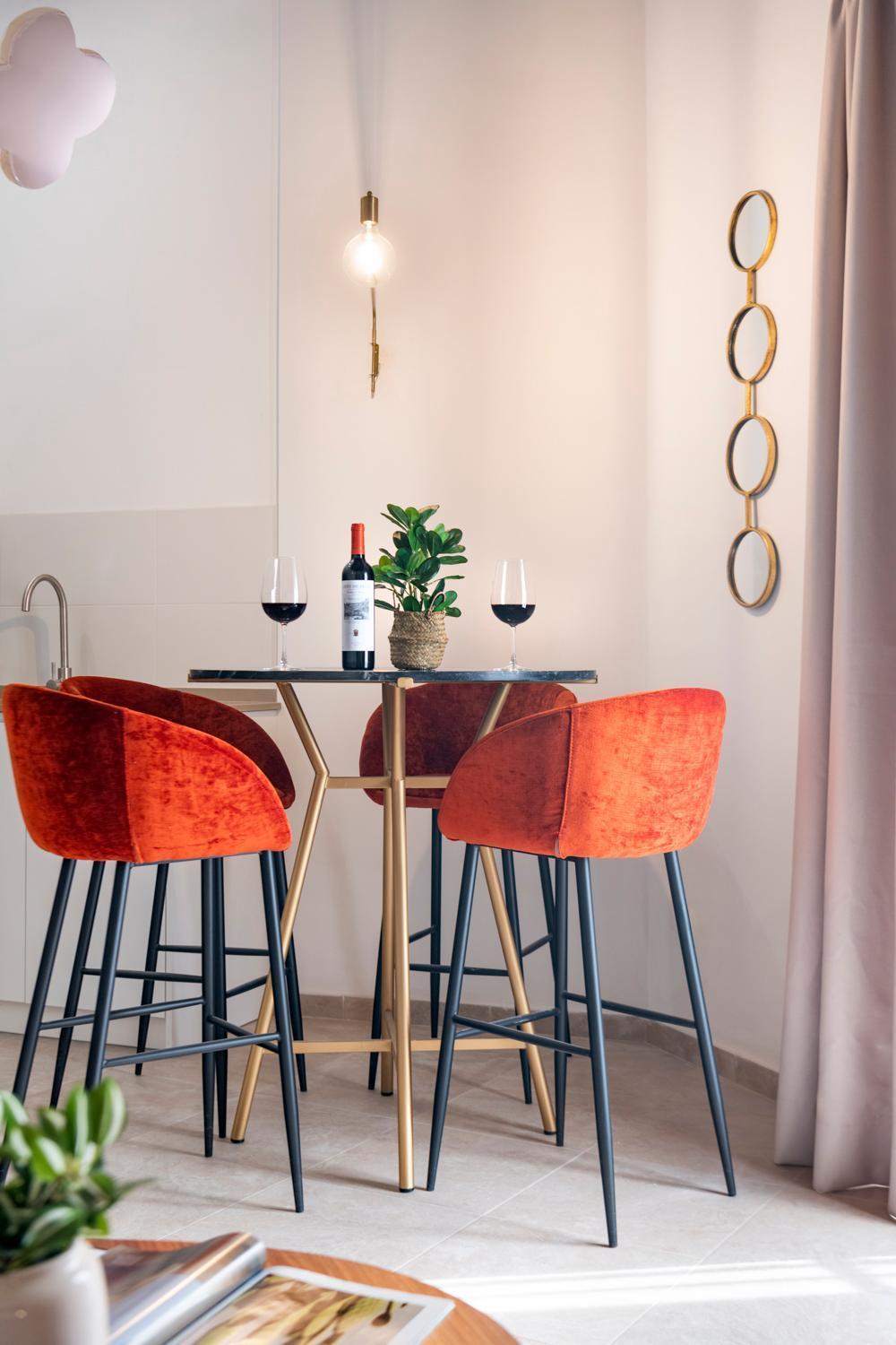 Murillo Boutique X Alohamundi Seville